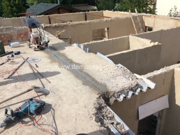300m2