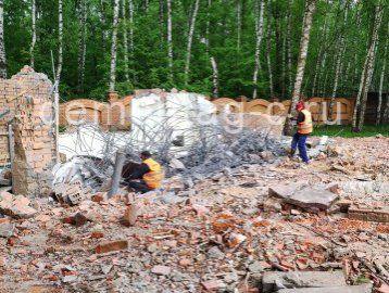 Демонтаж кирпичного трёх этажного дома 3060м3