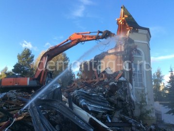 Демонтаж жилого дома ( Коттедж) Сколково