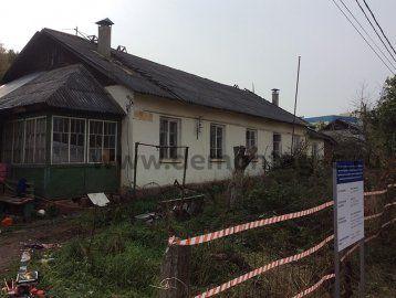Демонтаж кирпичного барака