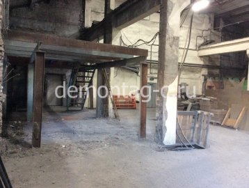 Внутренний демонтаж кирпичных и бетонных перегородок