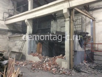 Внутренний демонтаж кирпичных и бетонных перегородок
