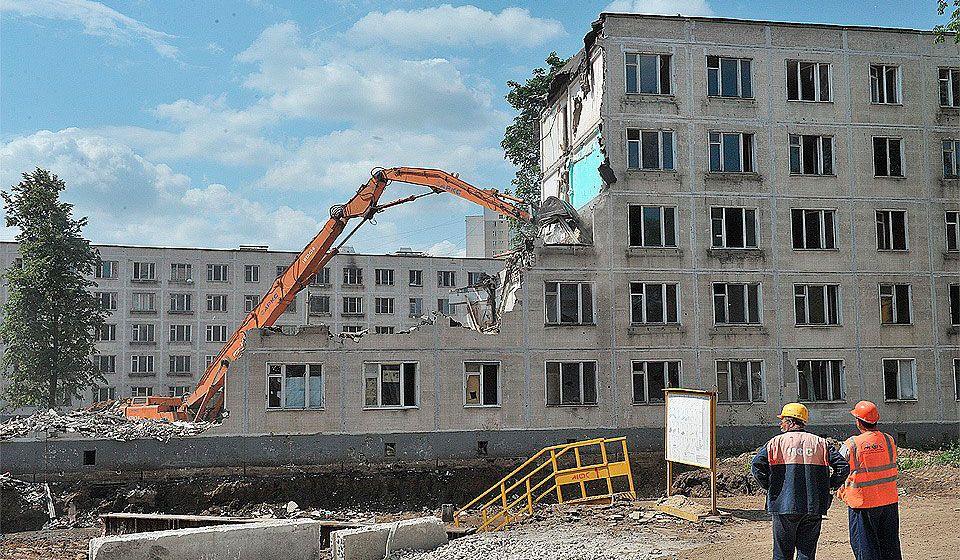 Снос многоэтажных зданий